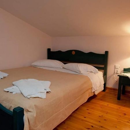 Haris Apartments Koukounaries Eksteriør billede