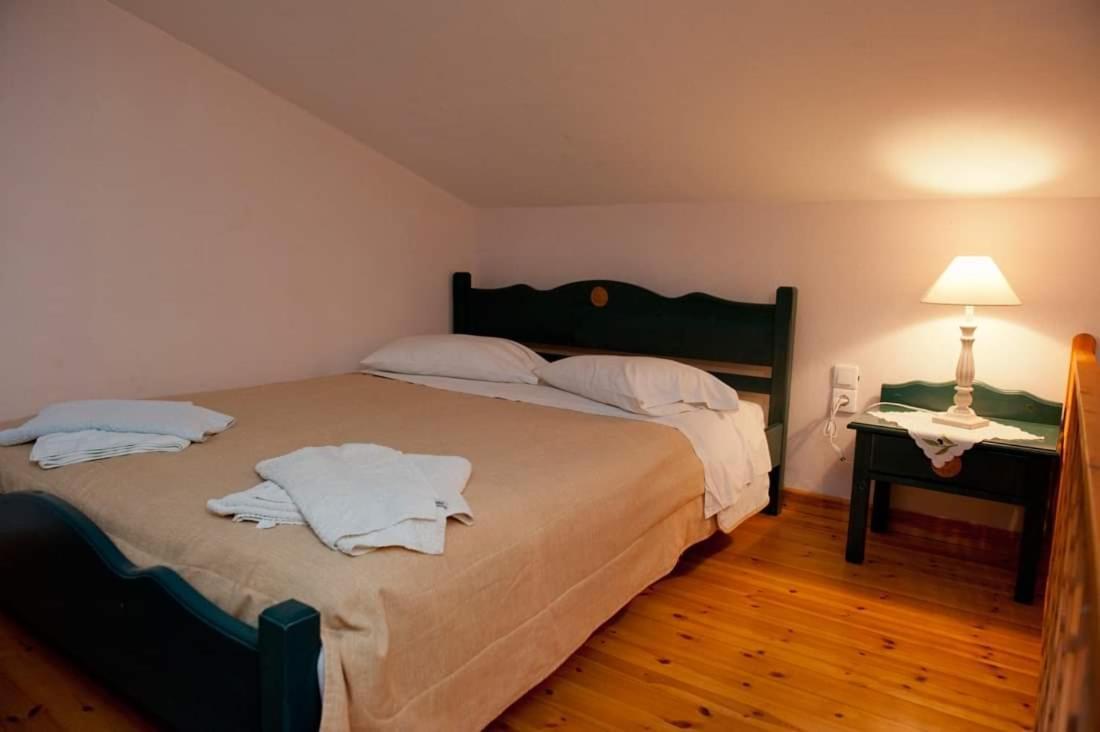 Haris Apartments Koukounaries Eksteriør billede